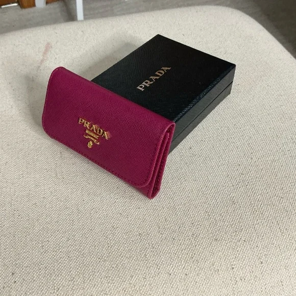 BRAND NEW Prada Saffiano Leather 6-Key Holder - Picture 2 of 7